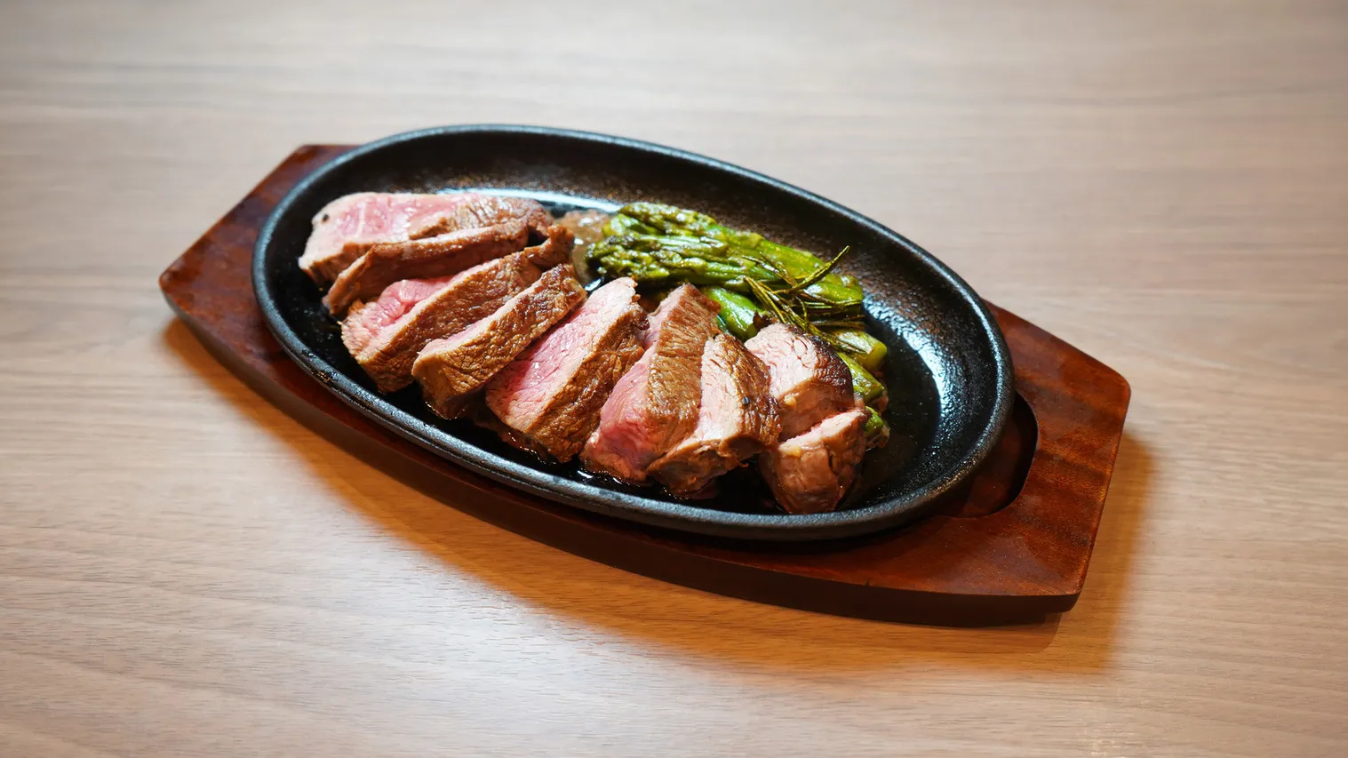 牛ステーキのグリル