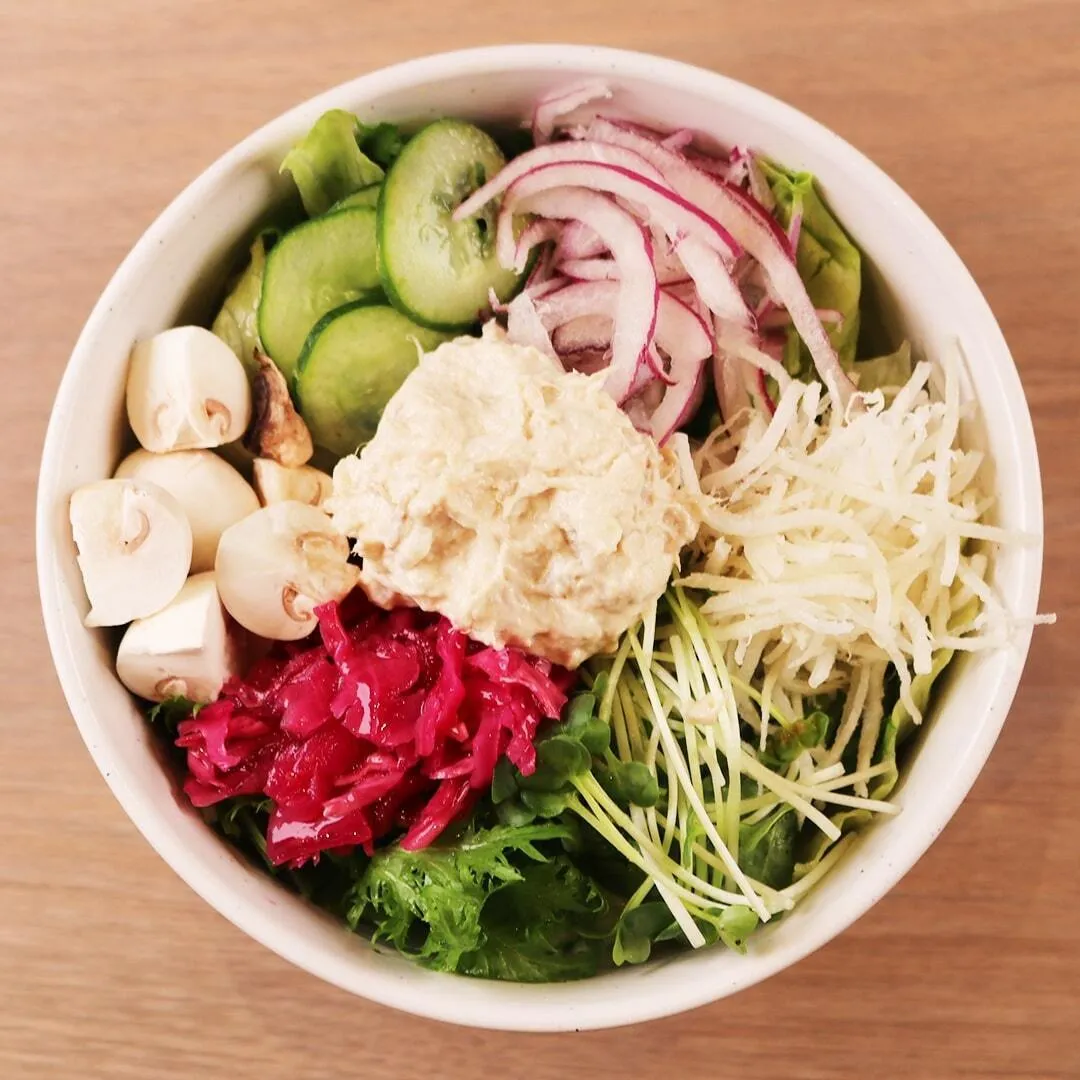 DHA Salad